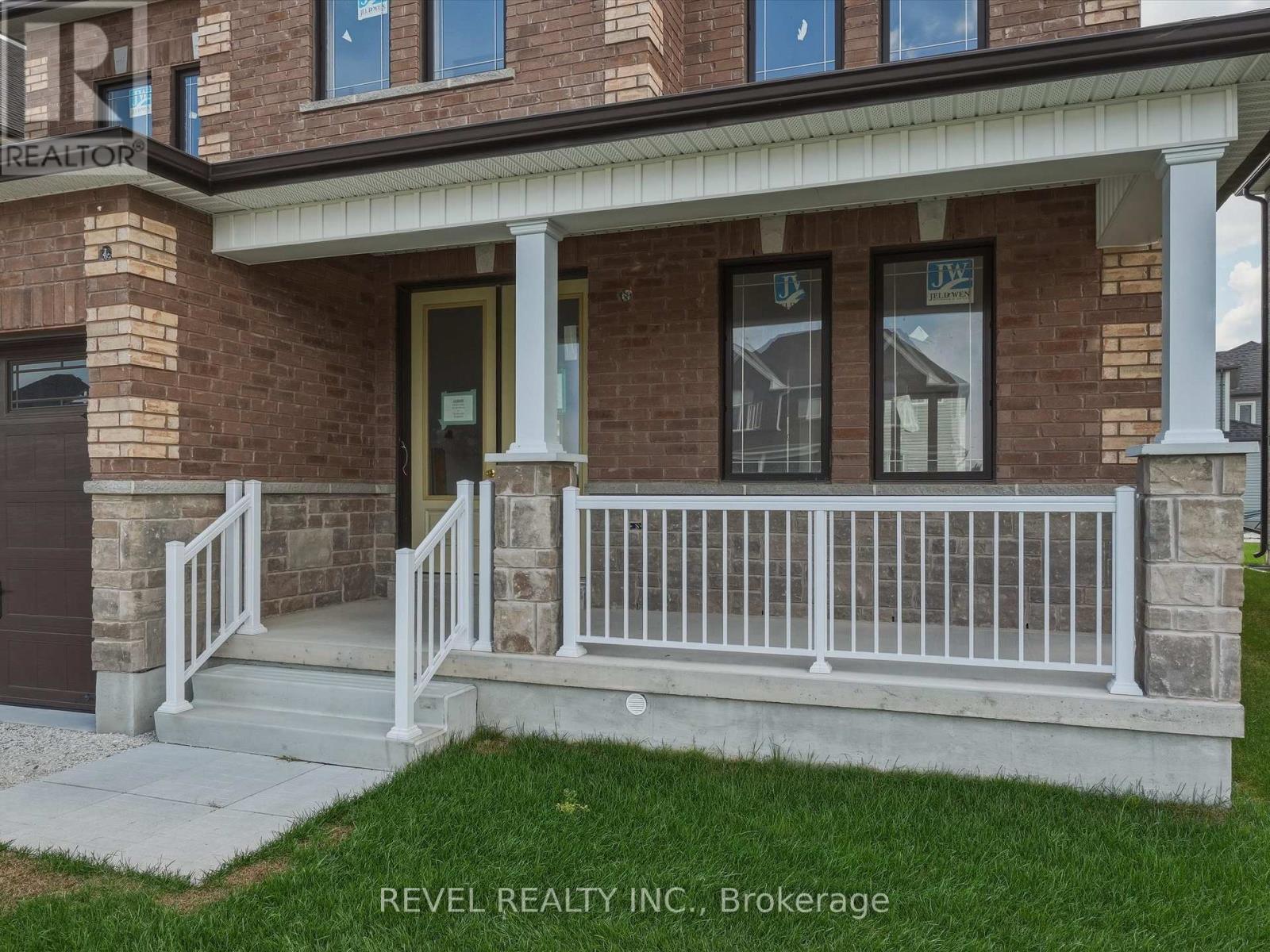 61 WOOD CRESCENT - 11
