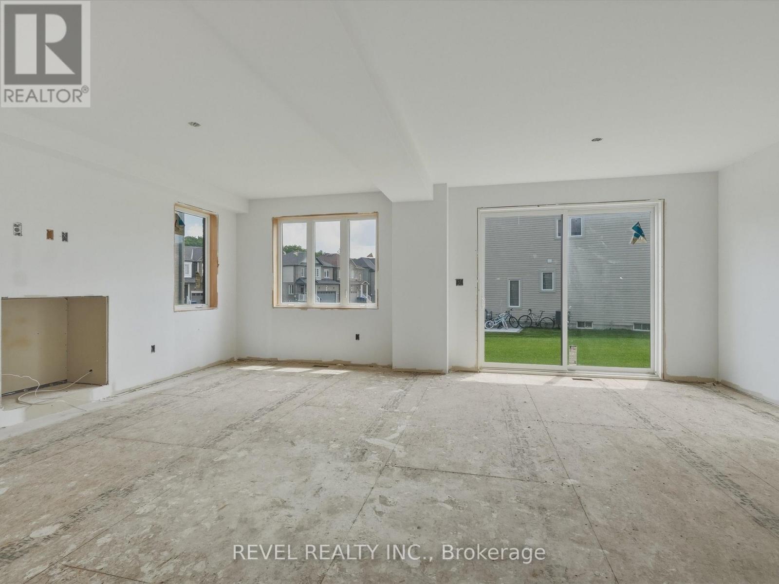 61 WOOD CRESCENT - 16