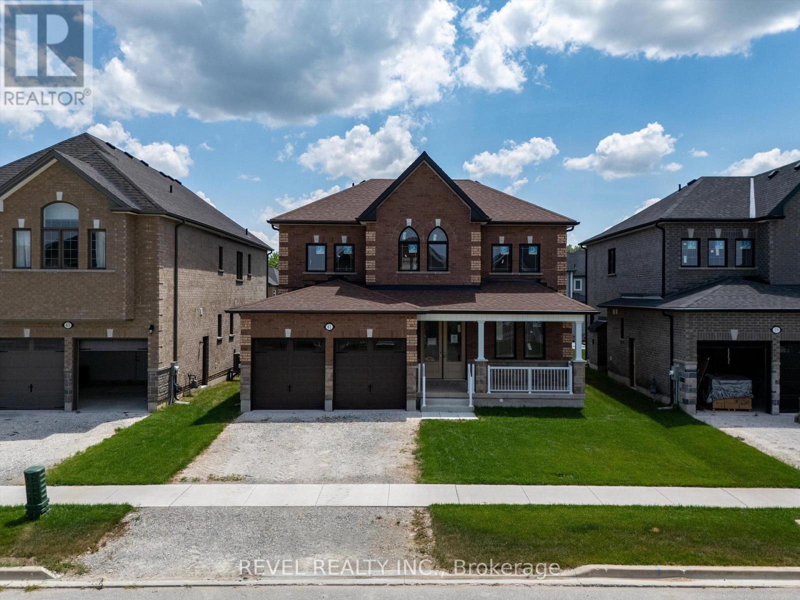 61 WOOD CRESCENT - 6