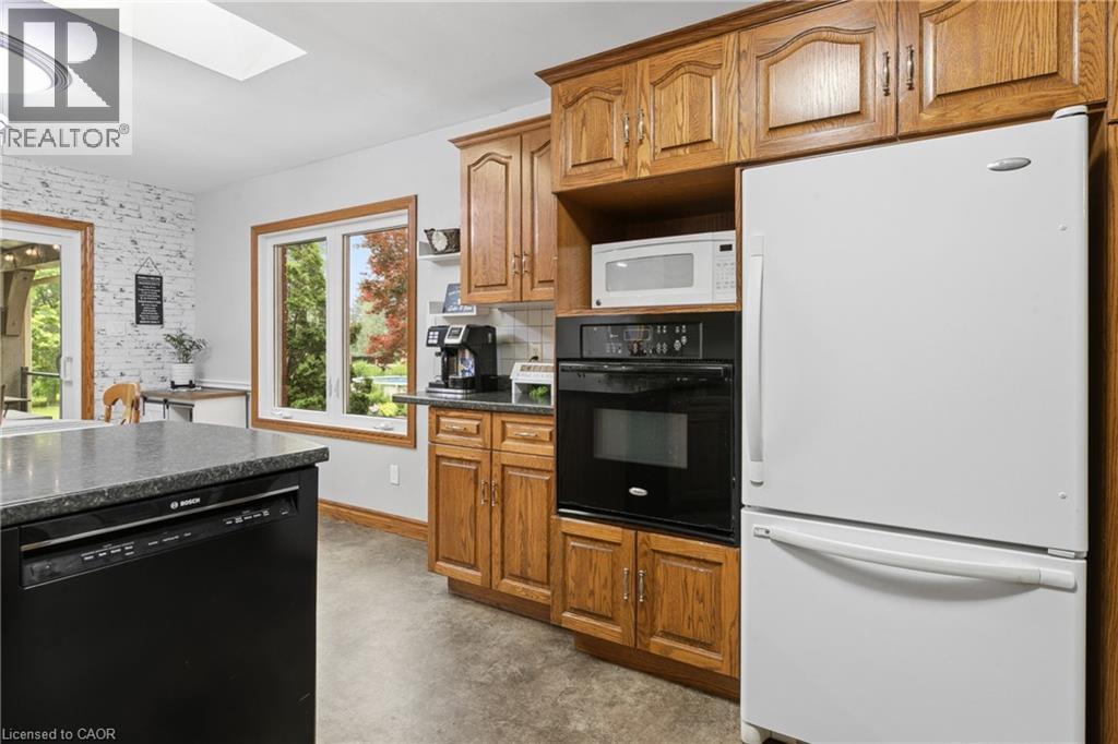 7323 SIDEROAD 15 - Image 14