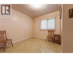 4760 Canoe Beach Drive Drive Ne, Salmon Arm, BC V0E1K0 Photo 13