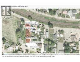 4760 Canoe Beach Drive Drive Ne, Salmon Arm, BC V0E1K0 Photo 31