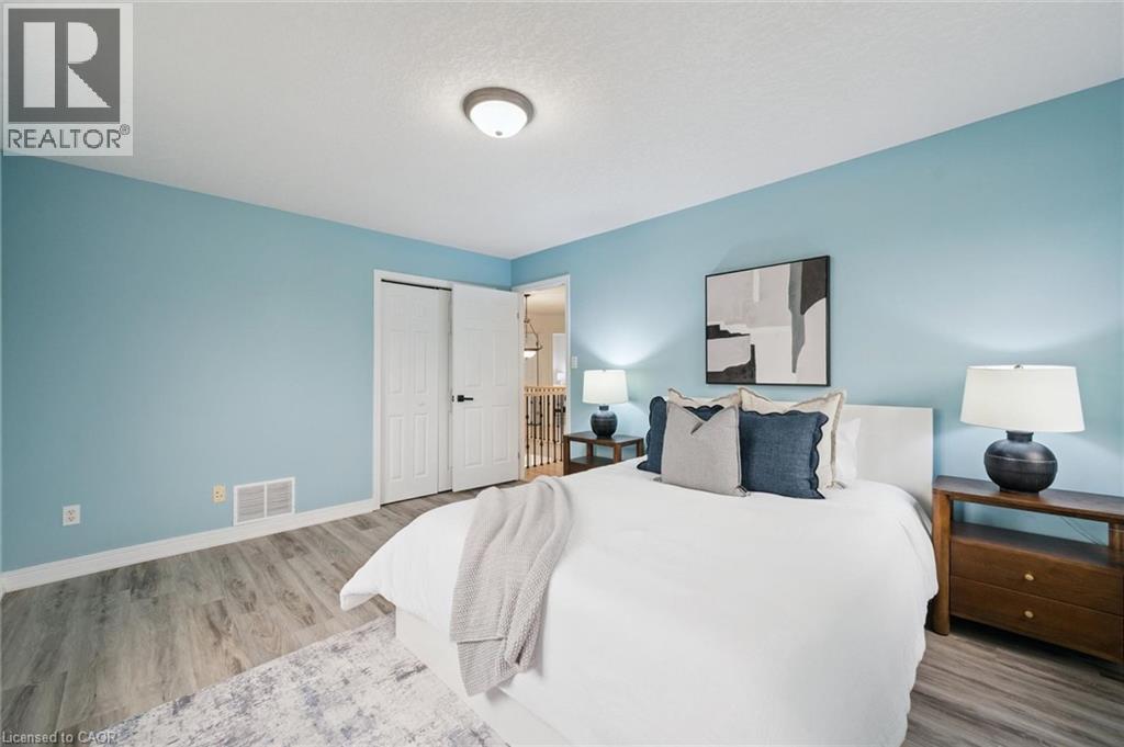 608 BLUENOSE Crescent - 14