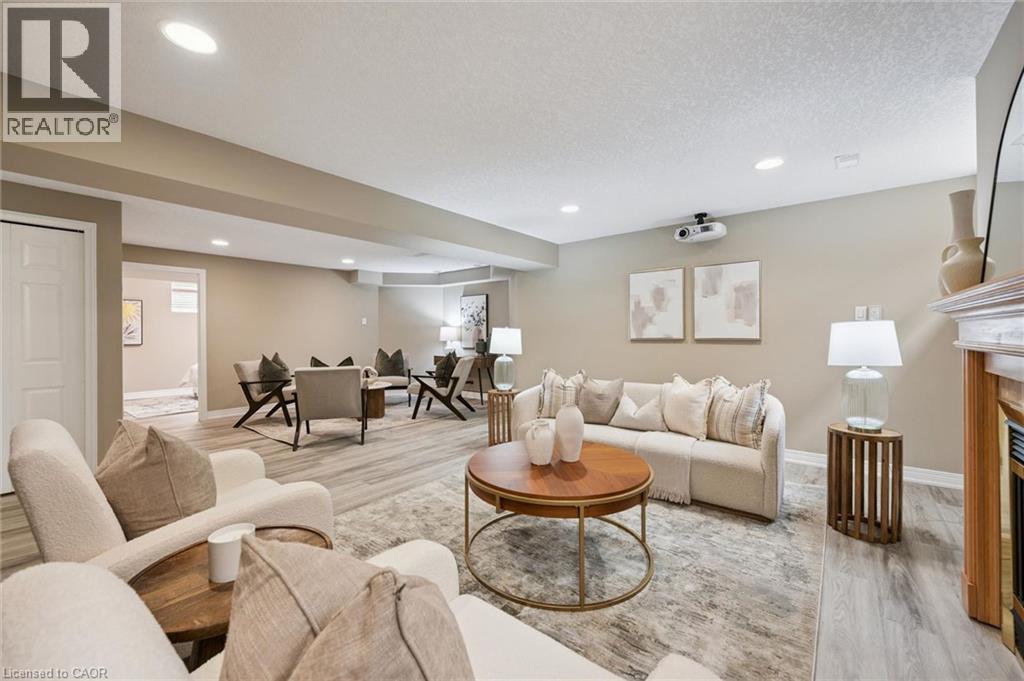 608 BLUENOSE Crescent - 25