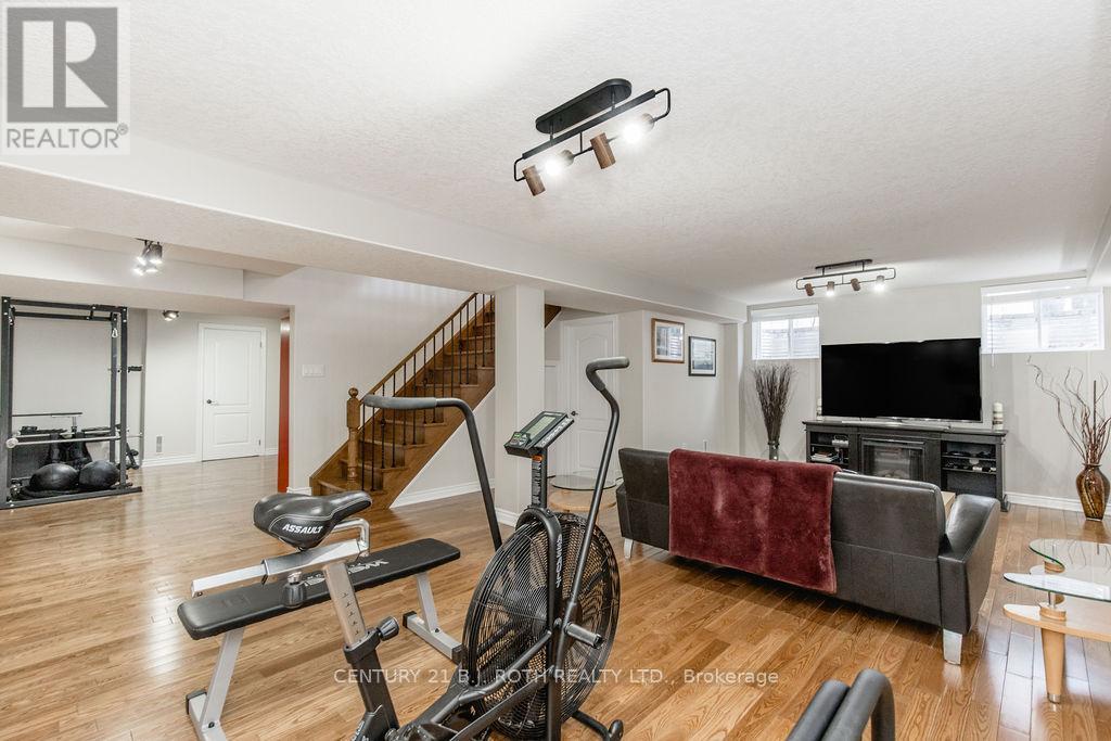 12 LLOYD COOK DRIVE E - 32