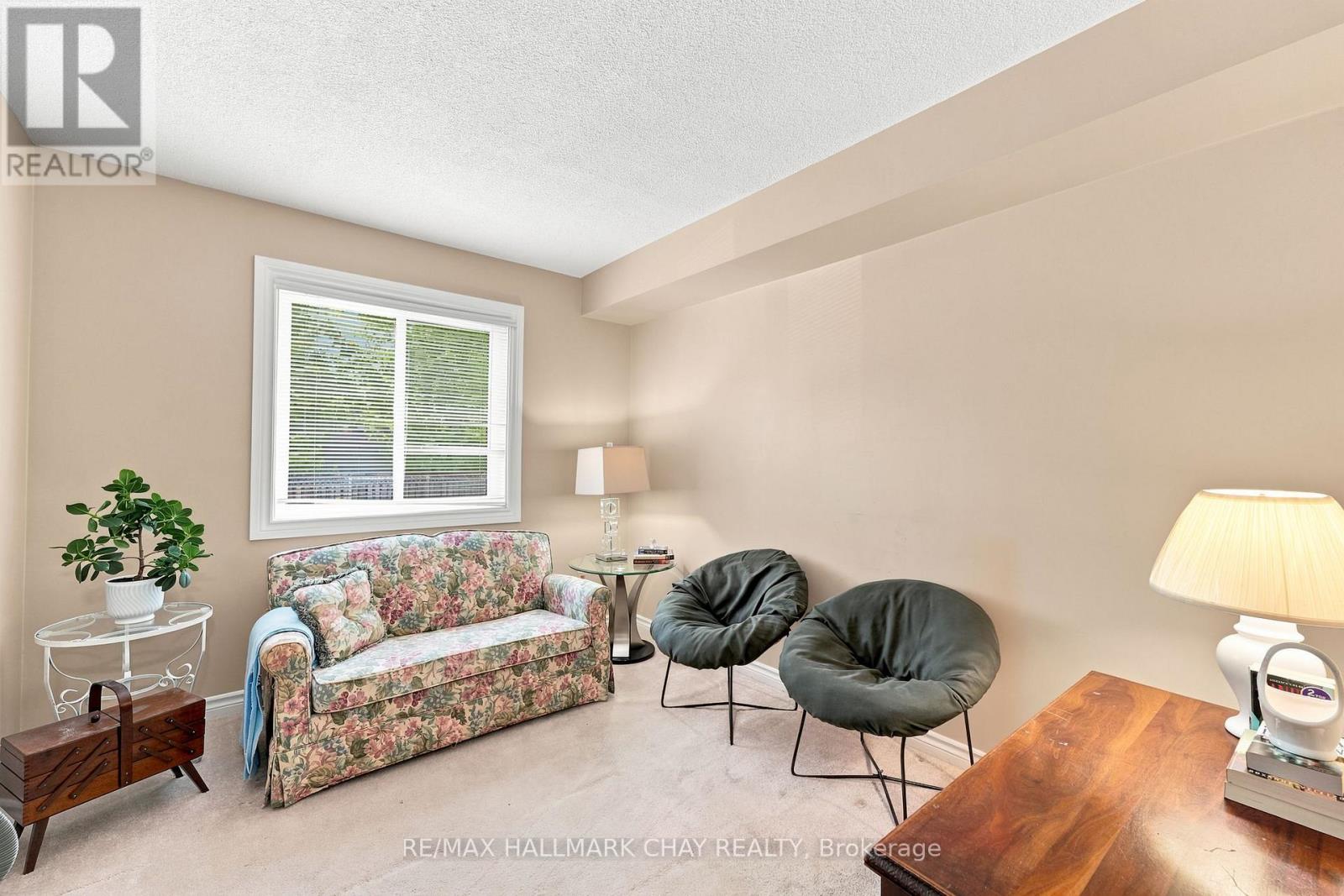 #201 131 CLAPPERTON STREET - 13