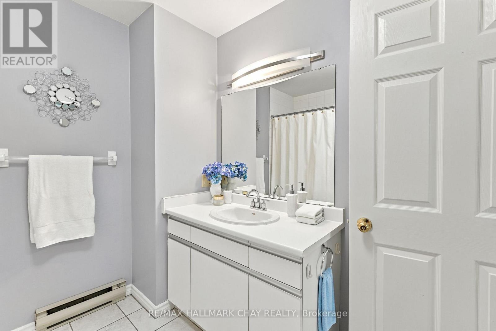 #201 131 CLAPPERTON STREET - 16