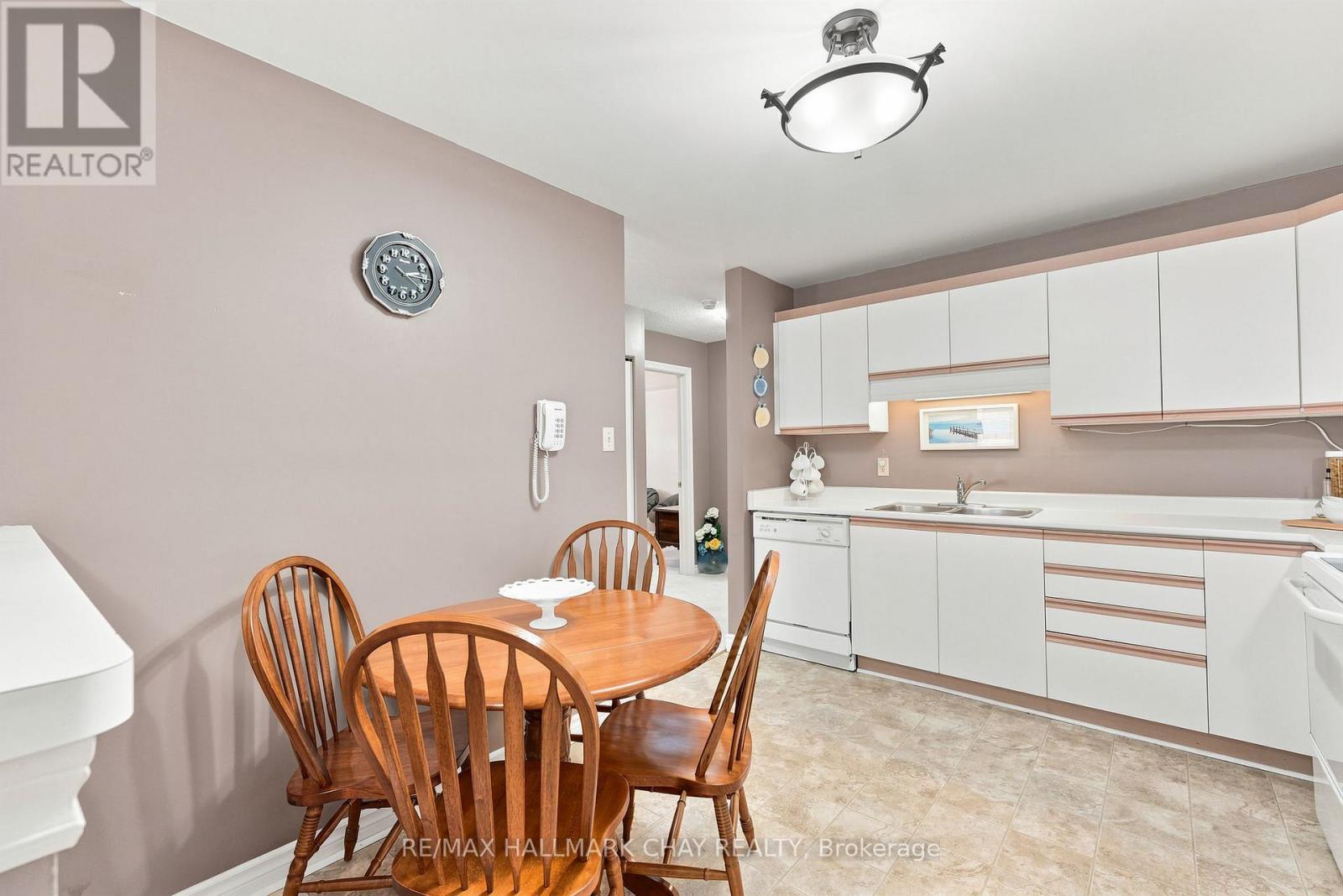 #201 131 CLAPPERTON STREET - 9