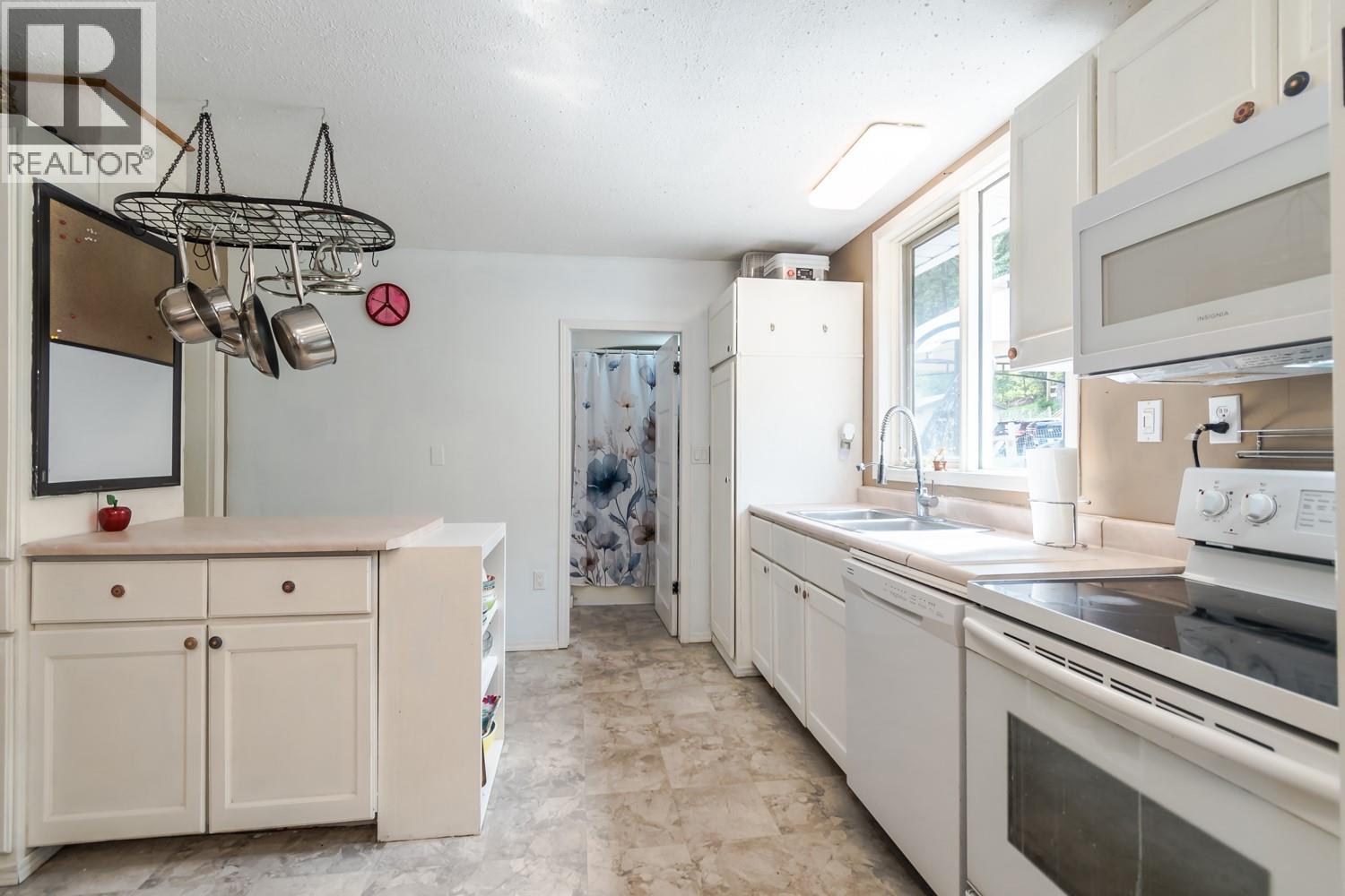 1607 PINEGROVE Street - 22