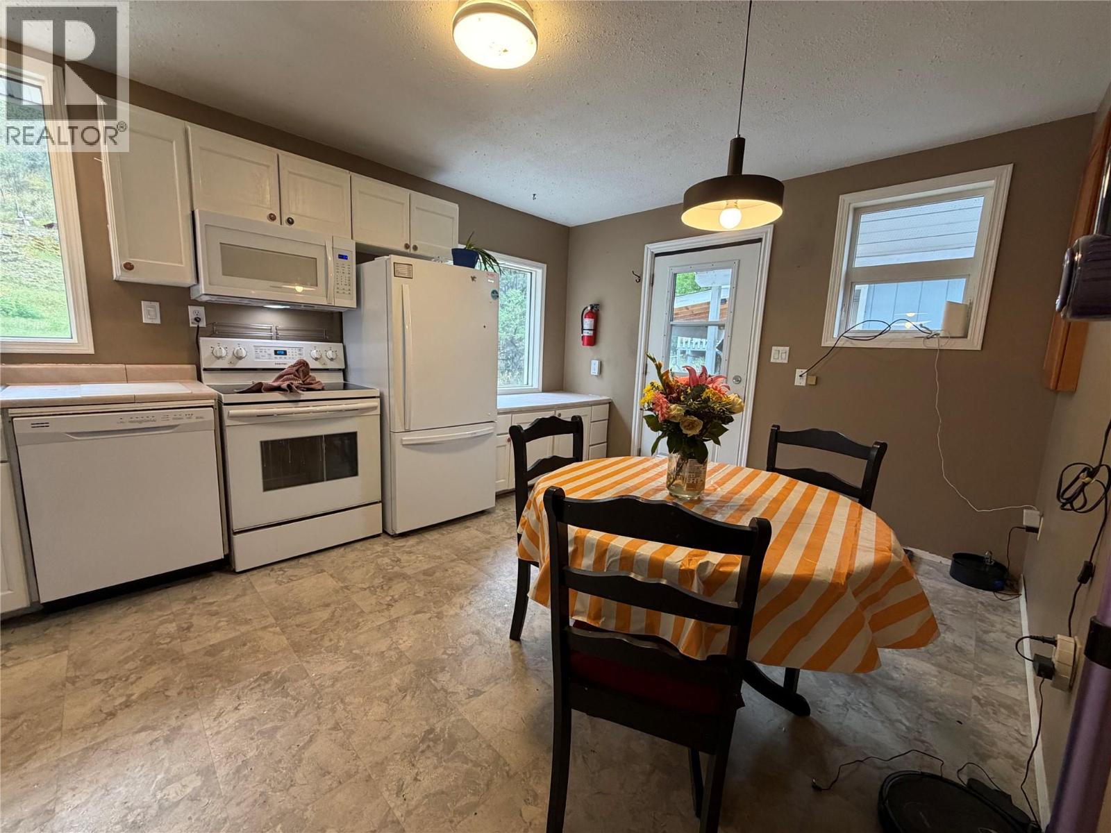 1607 PINEGROVE Street - 17