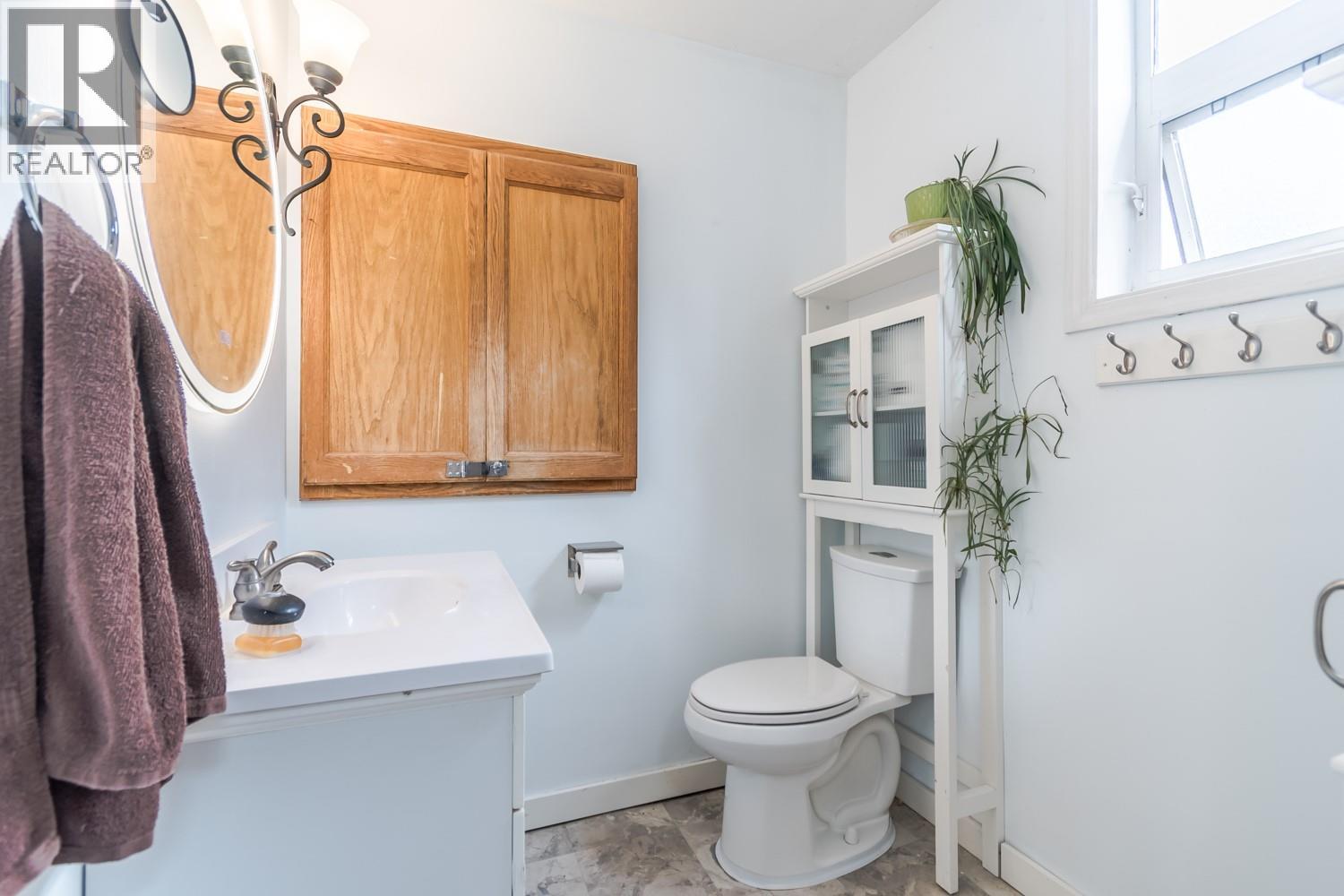 1607 PINEGROVE Street - 25