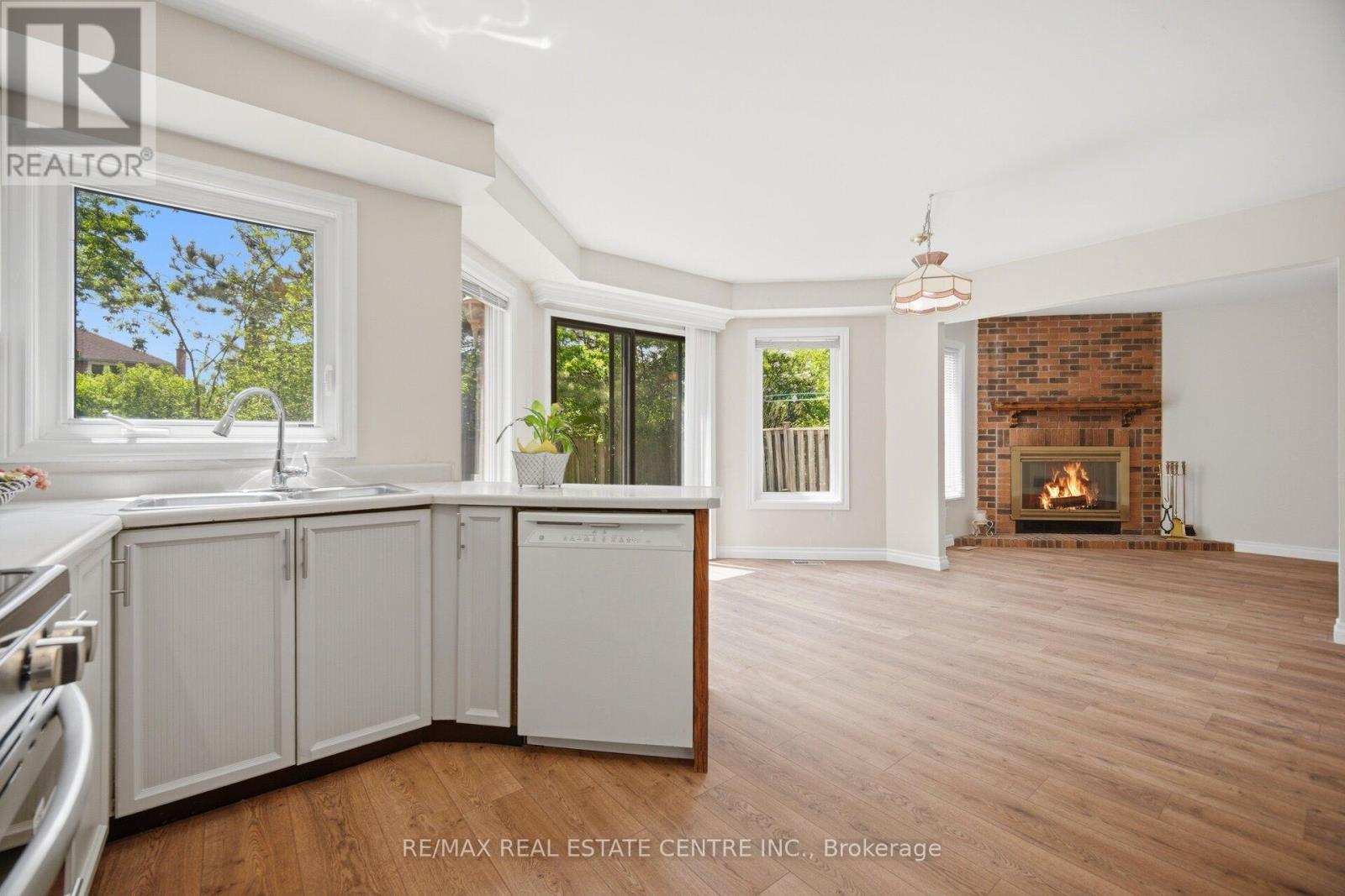 3550 COPERNICUS DRIVE - 16