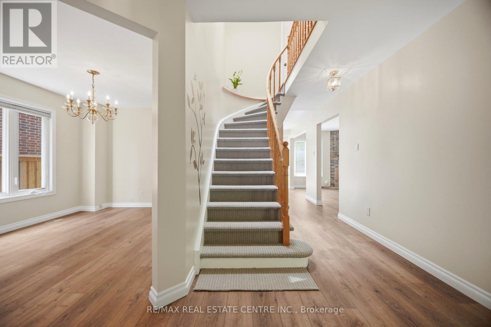 3550 COPERNICUS DRIVE - 23