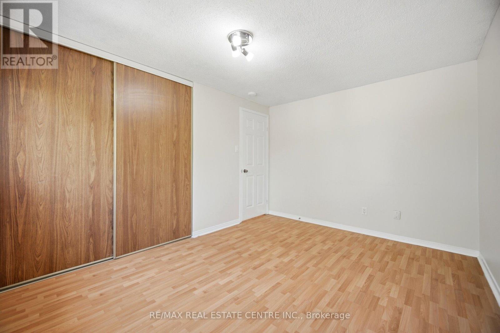 3550 COPERNICUS DRIVE - 39
