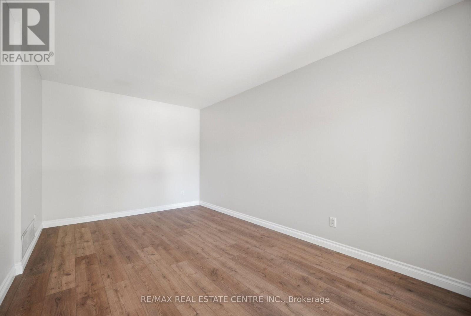 3550 COPERNICUS DRIVE - 9