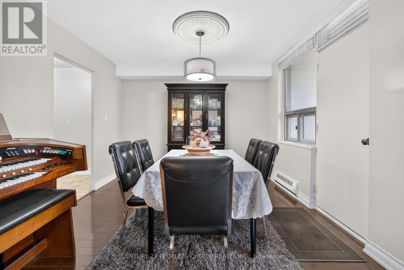 #814 2825 ISLINGTON AVENUE - 15