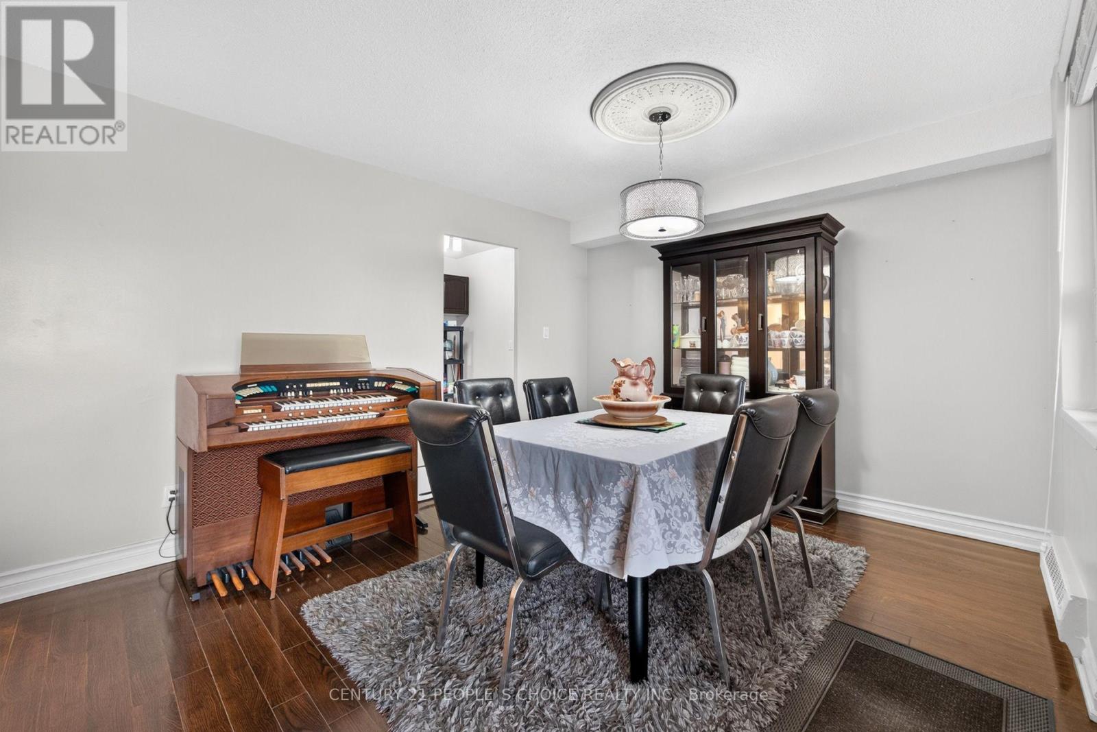 #814 2825 ISLINGTON AVENUE - 16