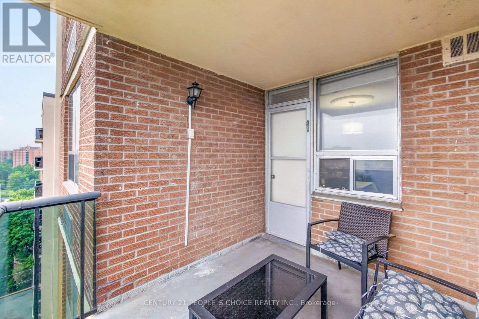 #814 2825 ISLINGTON AVENUE - 39