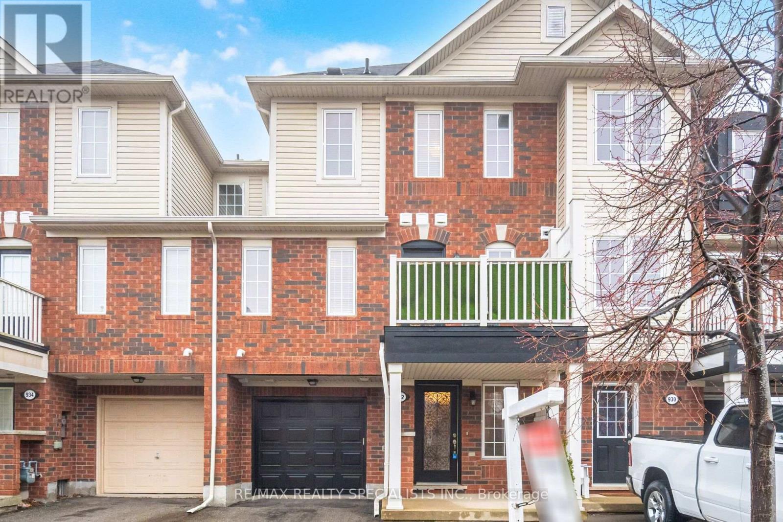 932 SPRAGUE PLACE - 1