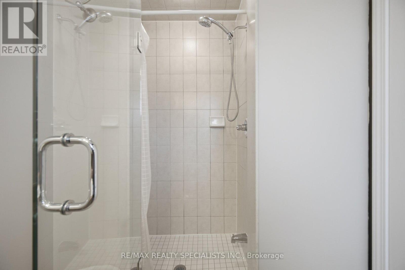 932 SPRAGUE PLACE - 34