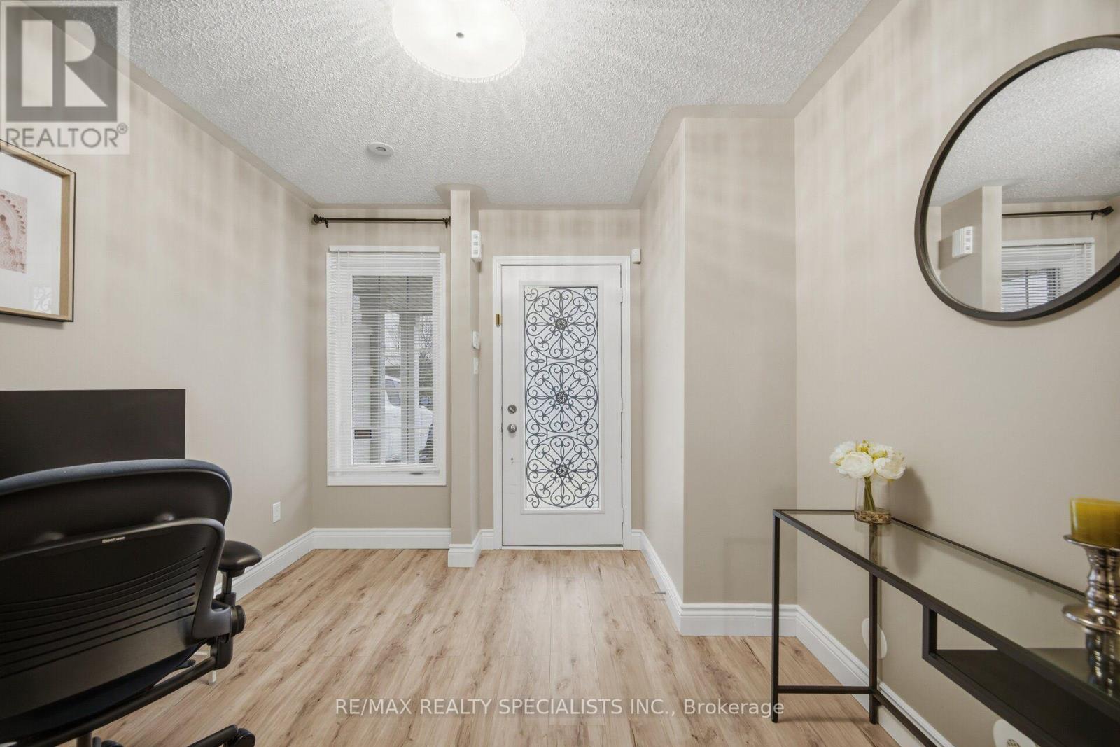 932 SPRAGUE PLACE - 5