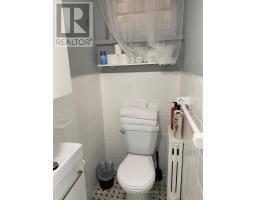 4 - 11 Donald Avenue, Toronto, ON M6M1J7 Photo 12