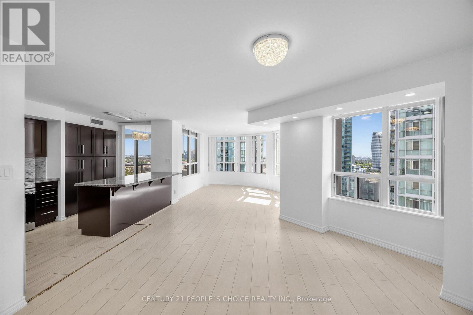 #1906 3880 DUKE OF YORK BOULEVARD - Image 12