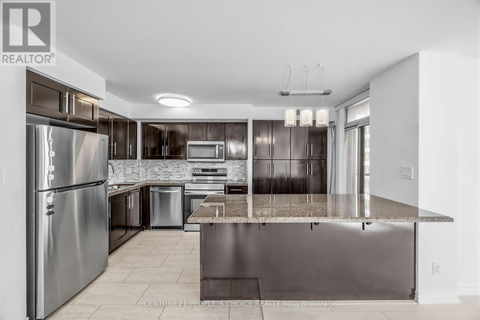#1906 3880 DUKE OF YORK BOULEVARD - Image 13