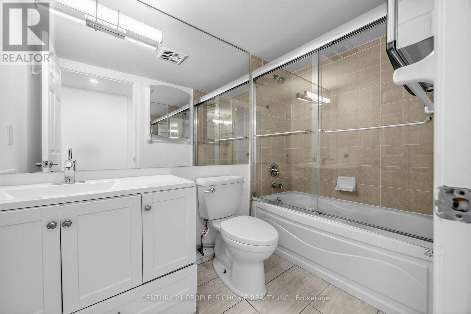 #1906 3880 DUKE OF YORK BOULEVARD - Image 27