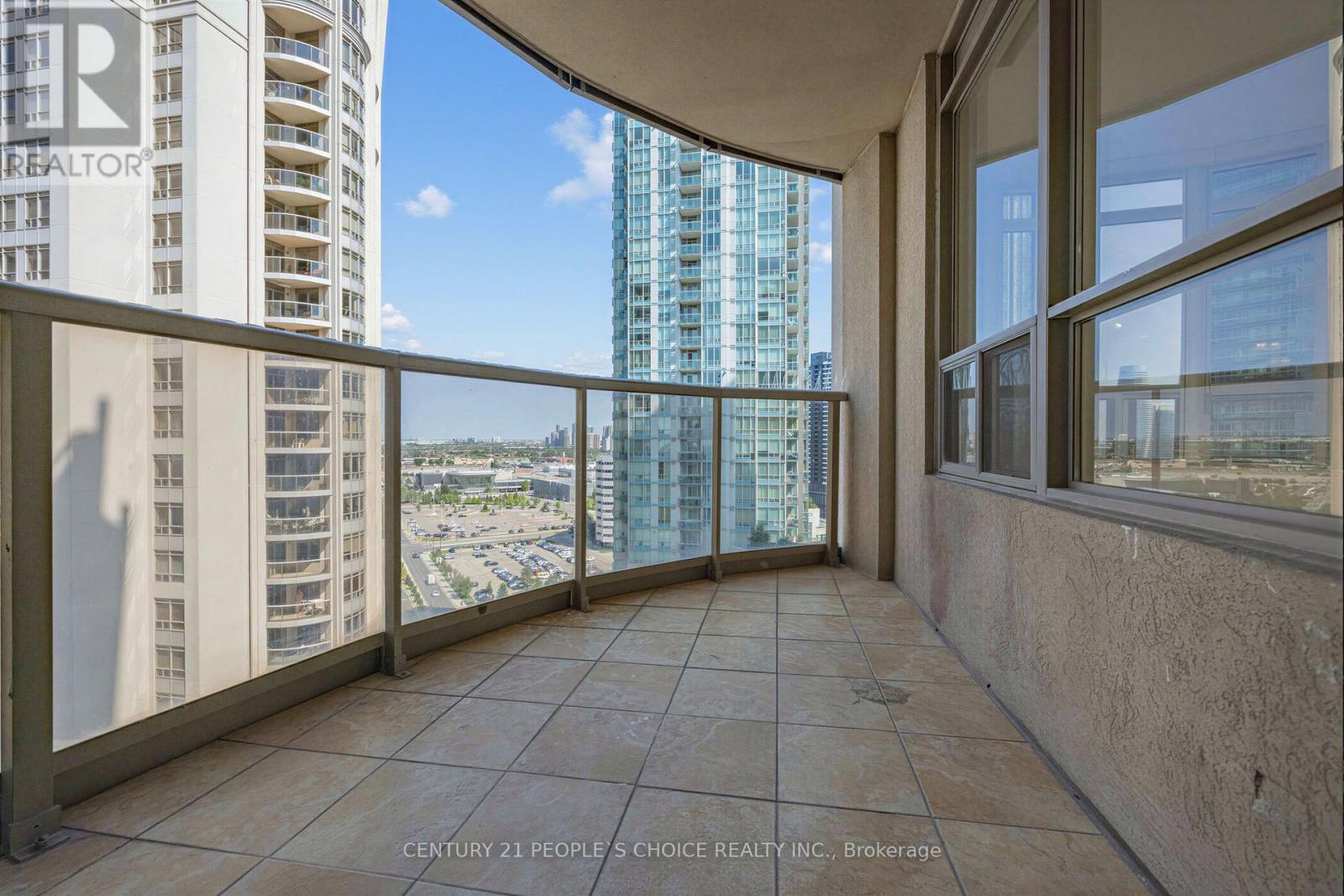 #1906 3880 DUKE OF YORK BOULEVARD - 29