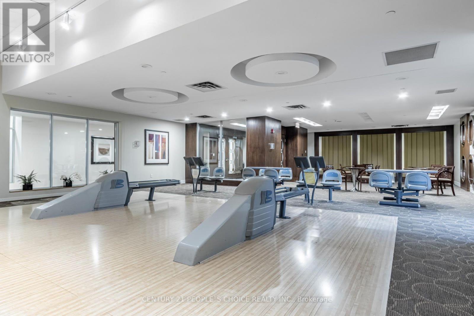 #1906 3880 DUKE OF YORK BOULEVARD - 34