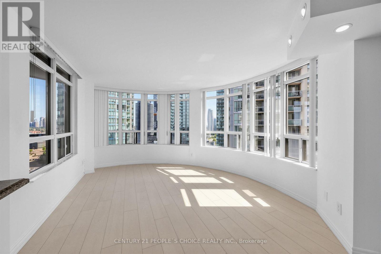 #1906 3880 DUKE OF YORK BOULEVARD - Image 7