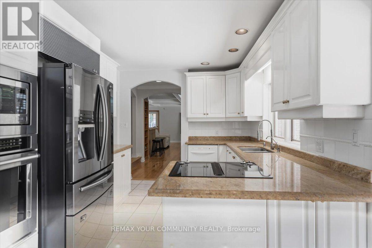 1528 KNARESWOOD DRIVE - 11