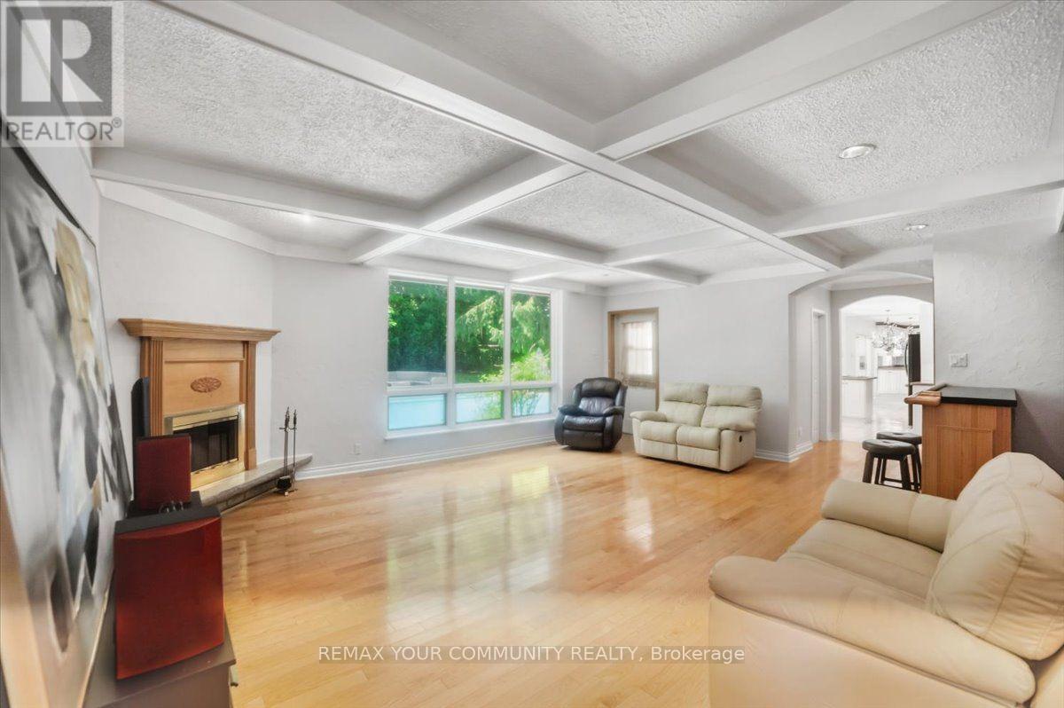 1528 KNARESWOOD DRIVE - 16