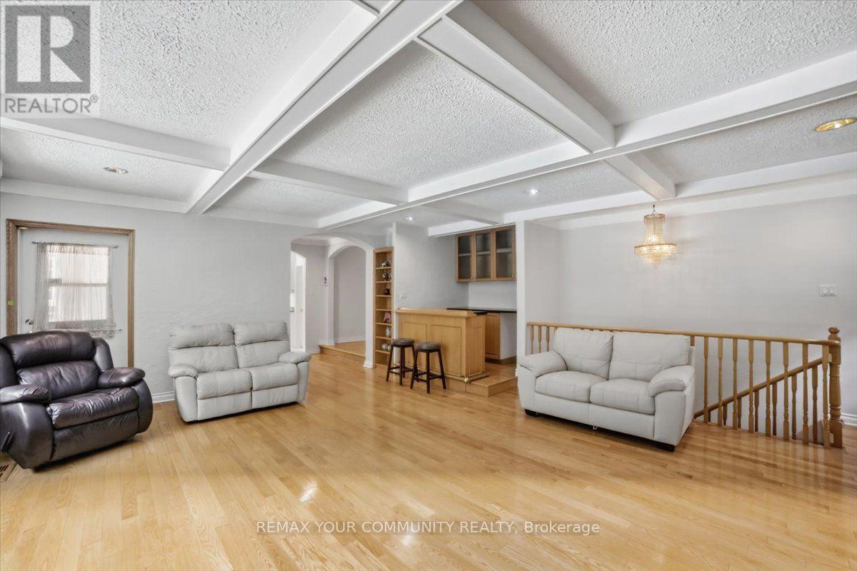 1528 KNARESWOOD DRIVE - 19