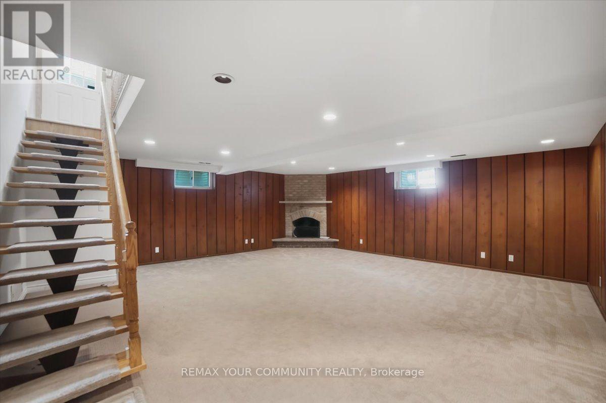 1528 KNARESWOOD DRIVE - 28