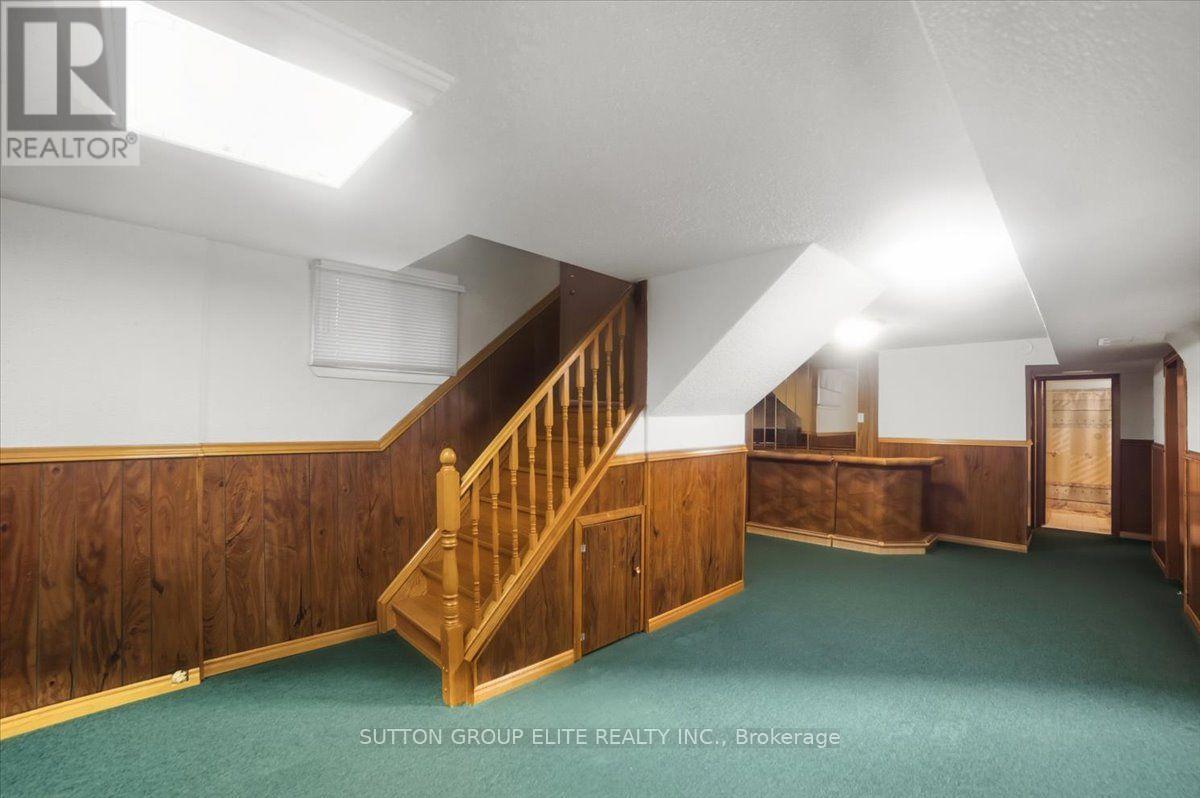 1060 CLAREDALE ROAD - 23