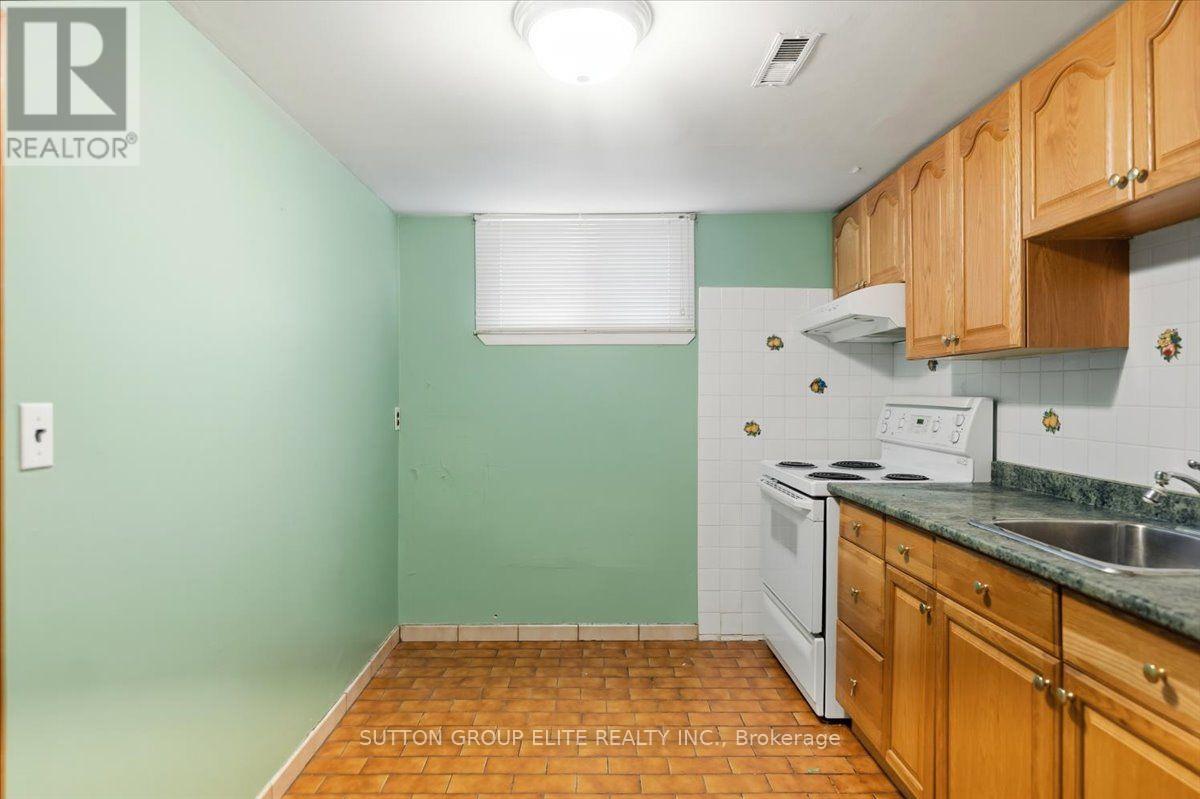 1060 CLAREDALE ROAD - 30
