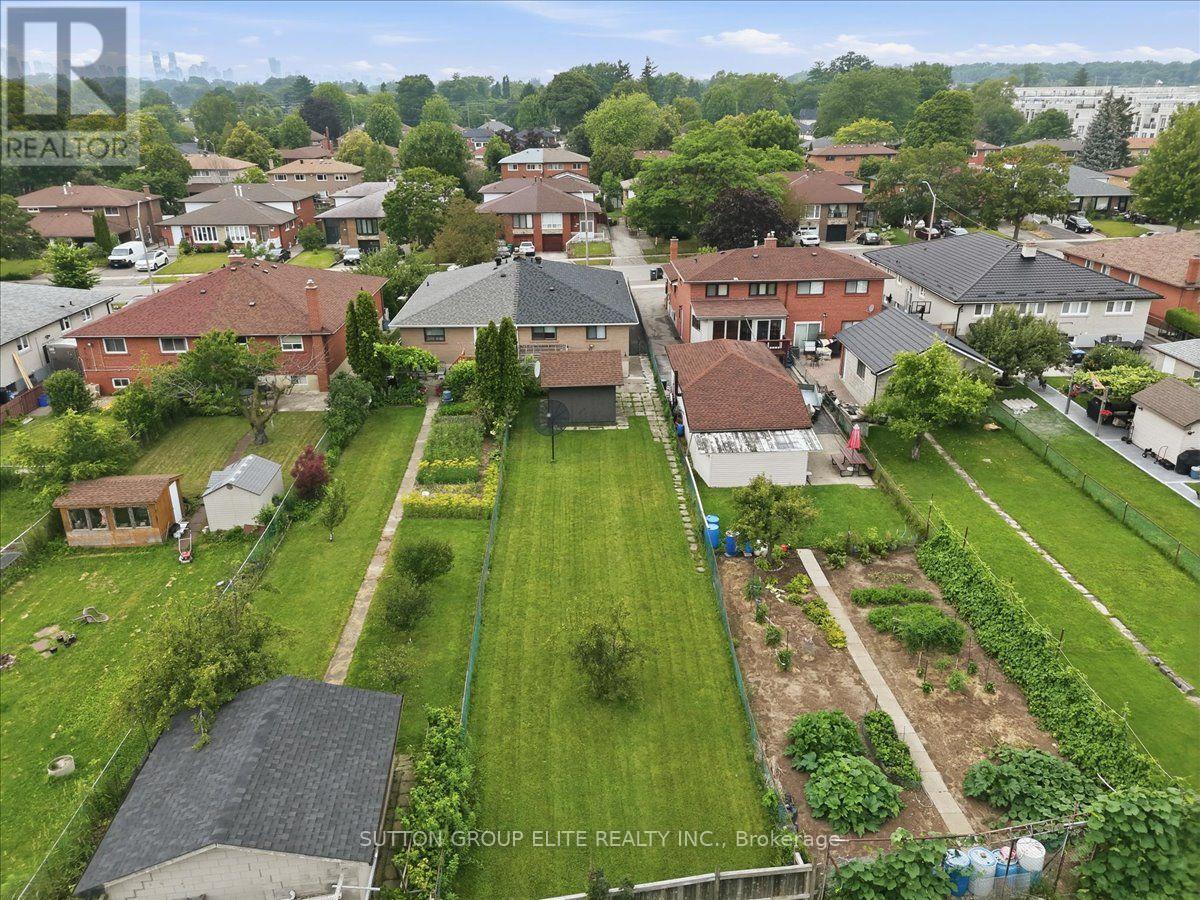 1060 CLAREDALE ROAD - 43
