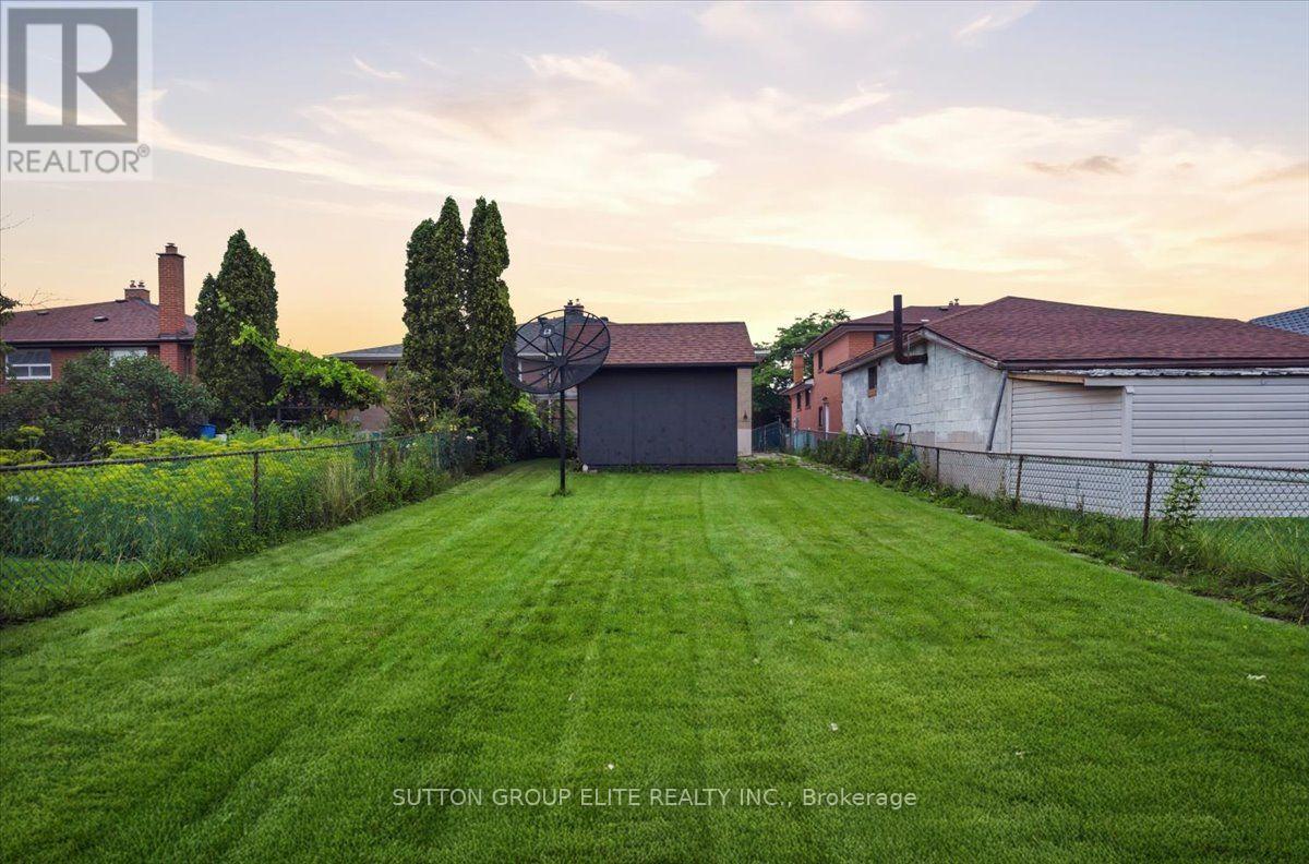 1060 CLAREDALE ROAD - 46