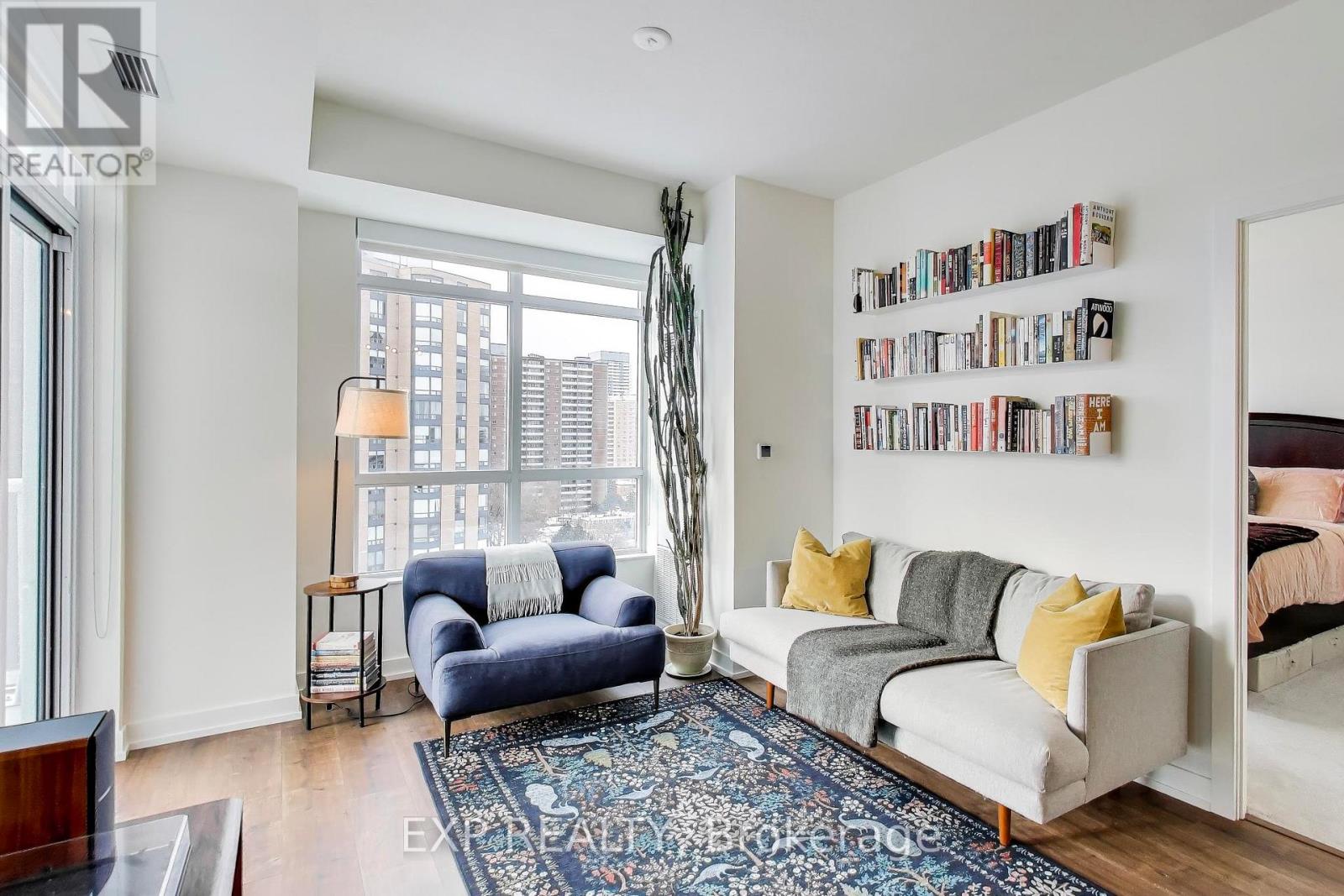 #1106 10 WILBY CRESCENT - 9