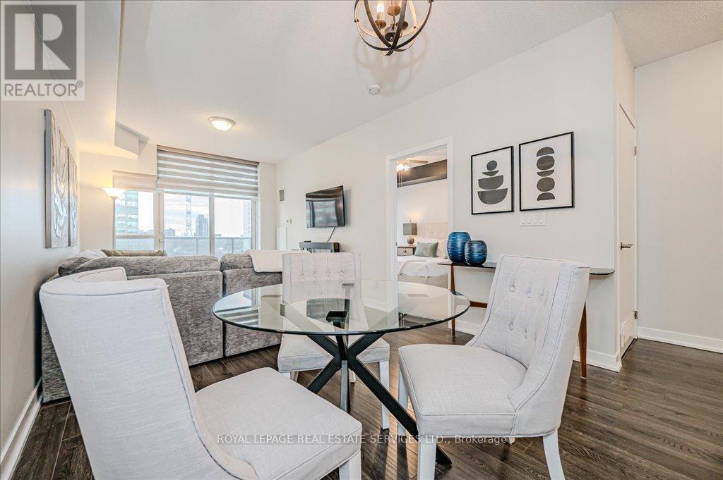 #615 551 MAPLE AVENUE - 11