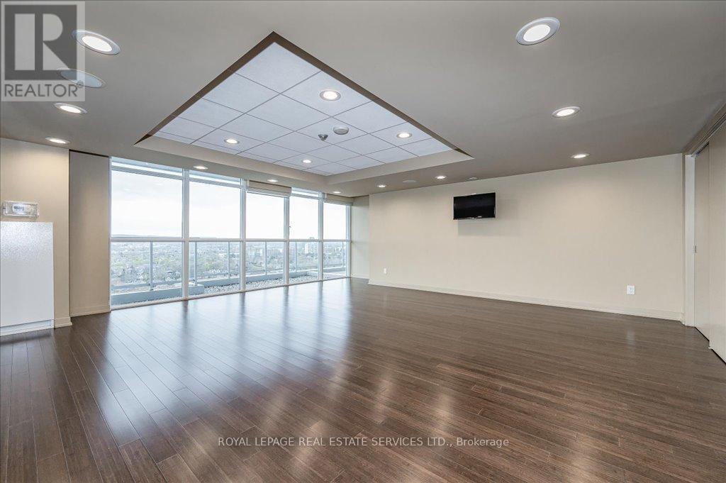 #615 551 MAPLE AVENUE - 22
