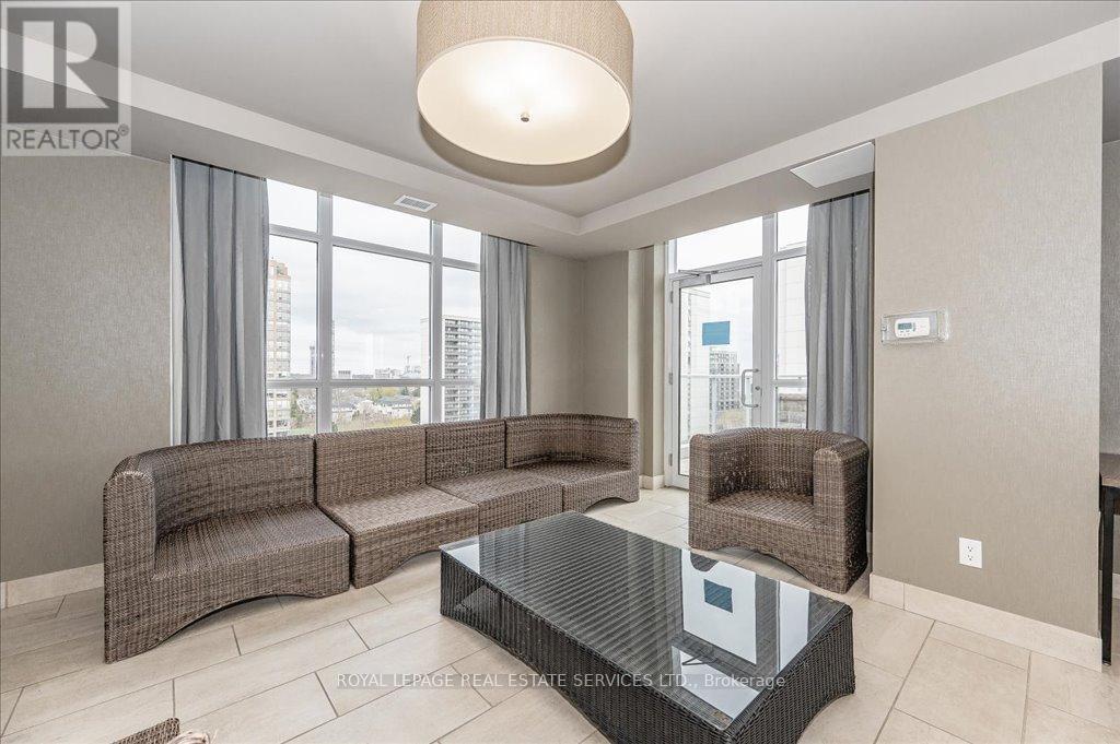 #615 551 MAPLE AVENUE - 31