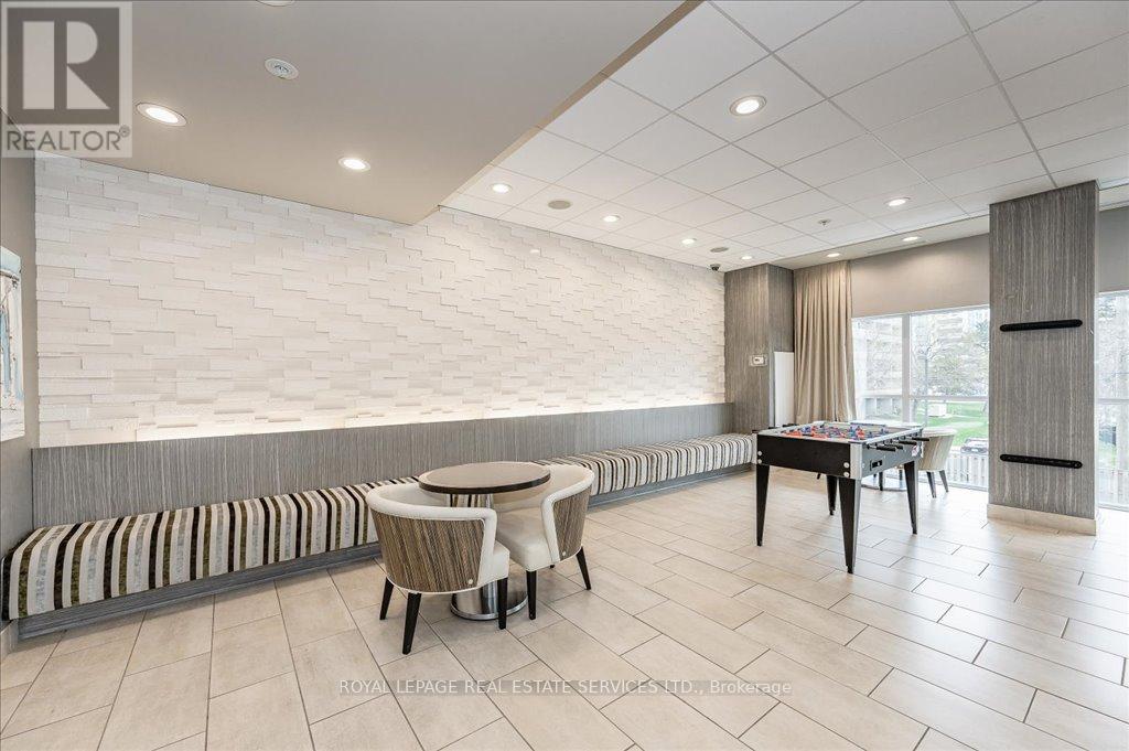 #615 551 MAPLE AVENUE - 35
