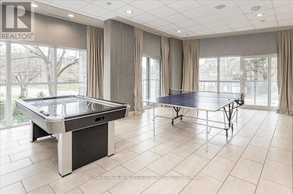 #615 551 MAPLE AVENUE - 36