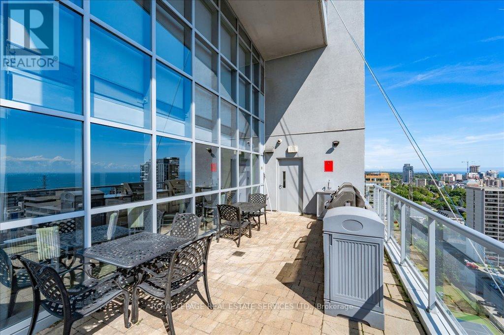 #615 551 MAPLE AVENUE - 38
