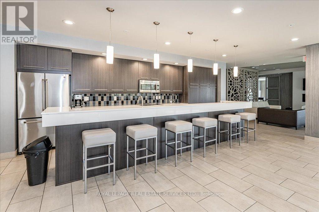#615 551 MAPLE AVENUE - 43