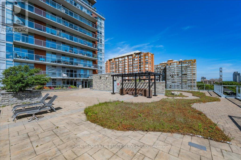 #615 551 MAPLE AVENUE - 45