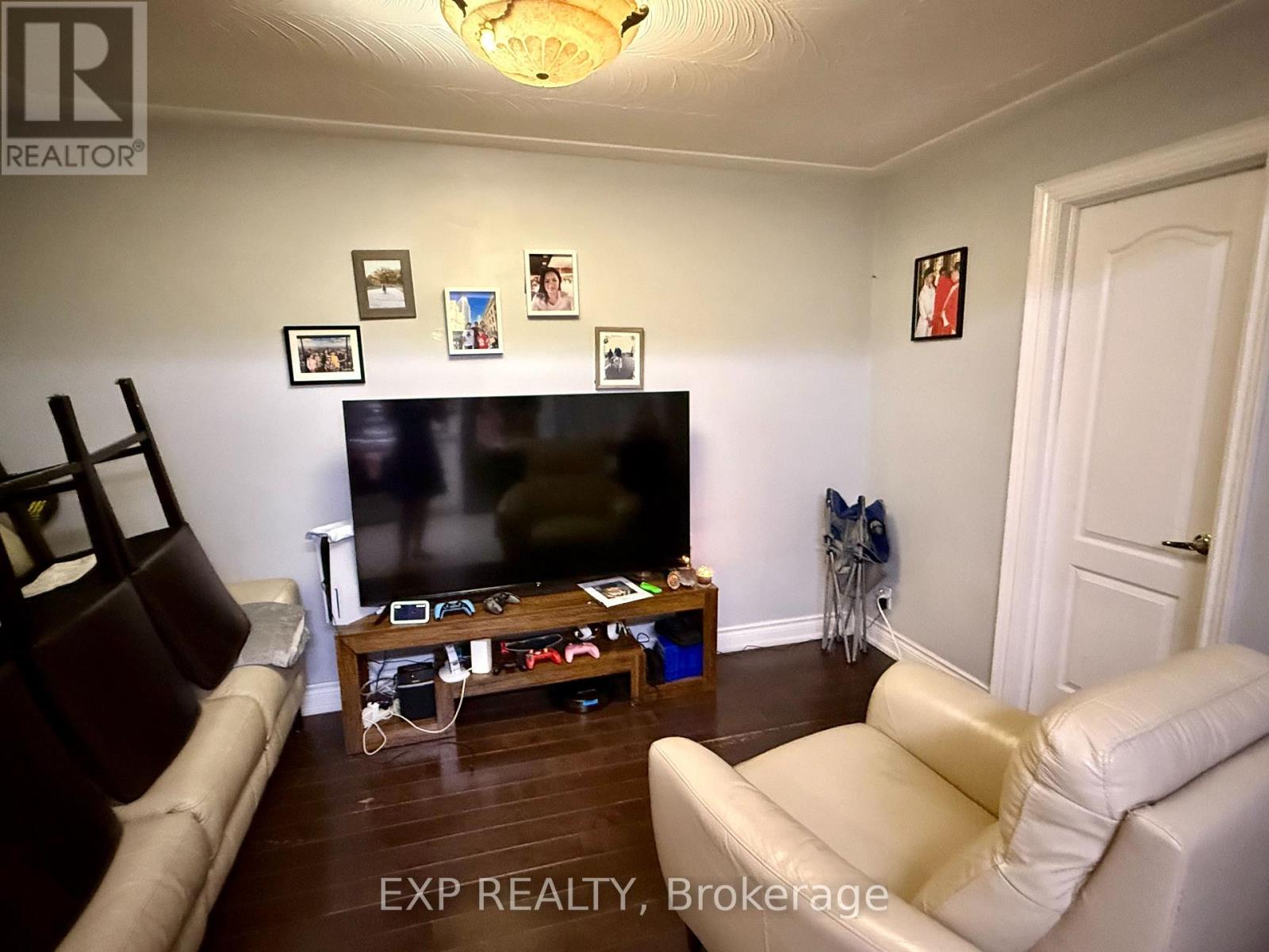 132 BROOKHAVEN DRIVE - 24